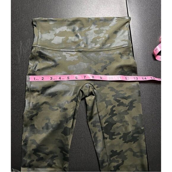Spanx Green Camo High Waist Leggings Size S - Picture 14 of 15